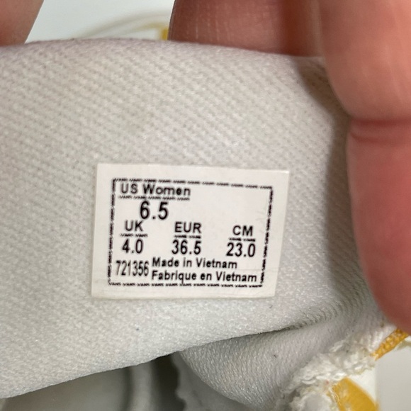 Vans Yellow Checkerboard Lace Up Skate Sneakers - Picture 14 of 15